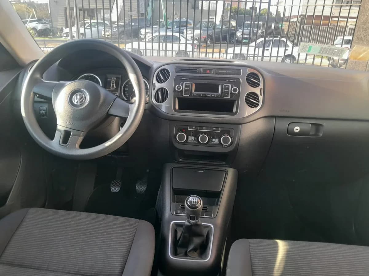VOLKSWAGEN TIGUAN TREND FUN TSI 2015 - Imagen 5