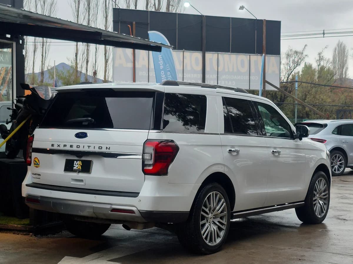FORD EXPEDITION 4X4 3.5 AT Ltd 2023 - Imagen 4