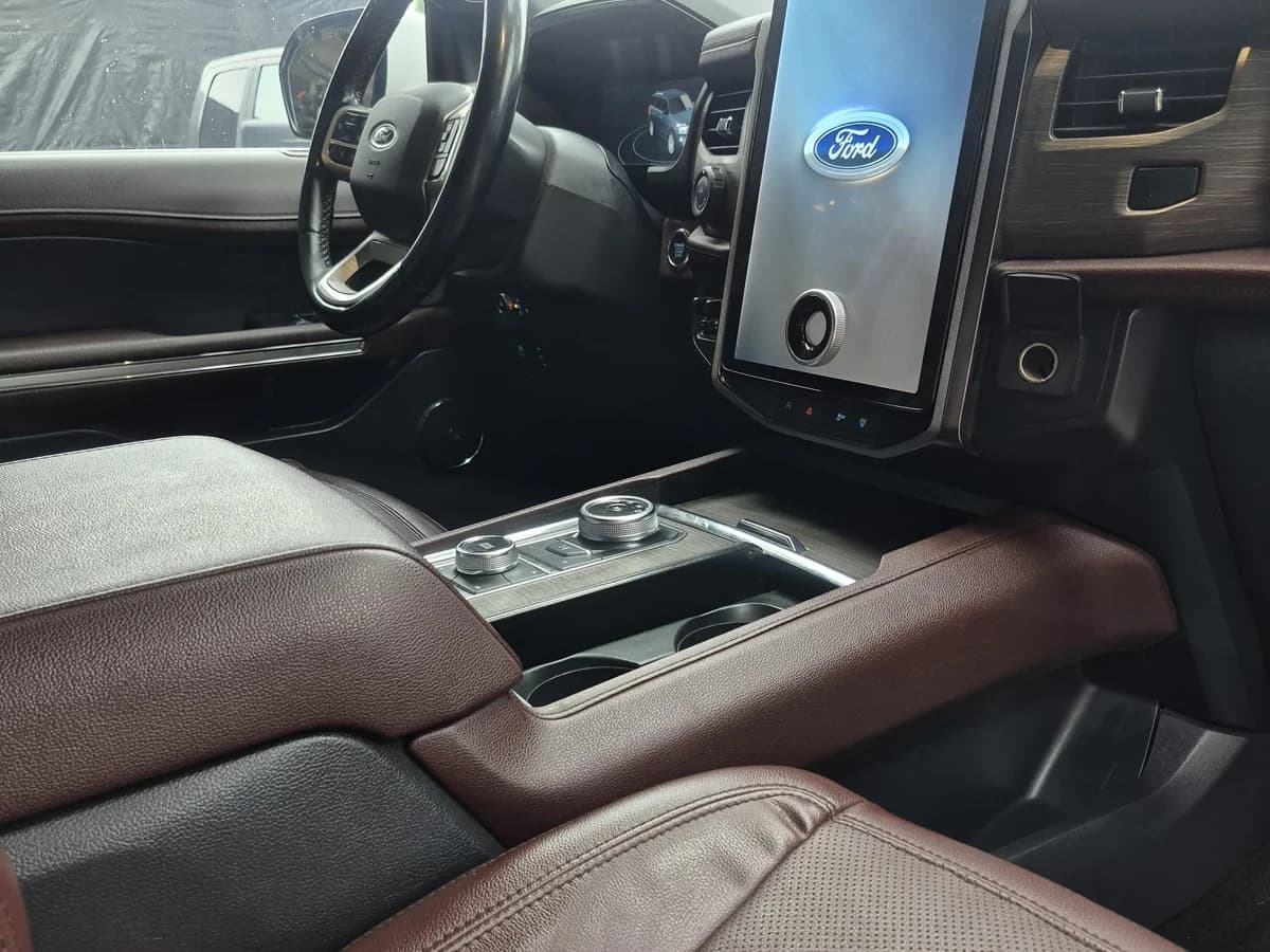 FORD EXPEDITION 4X4 3.5 AT Ltd 2023 - Imagen 11