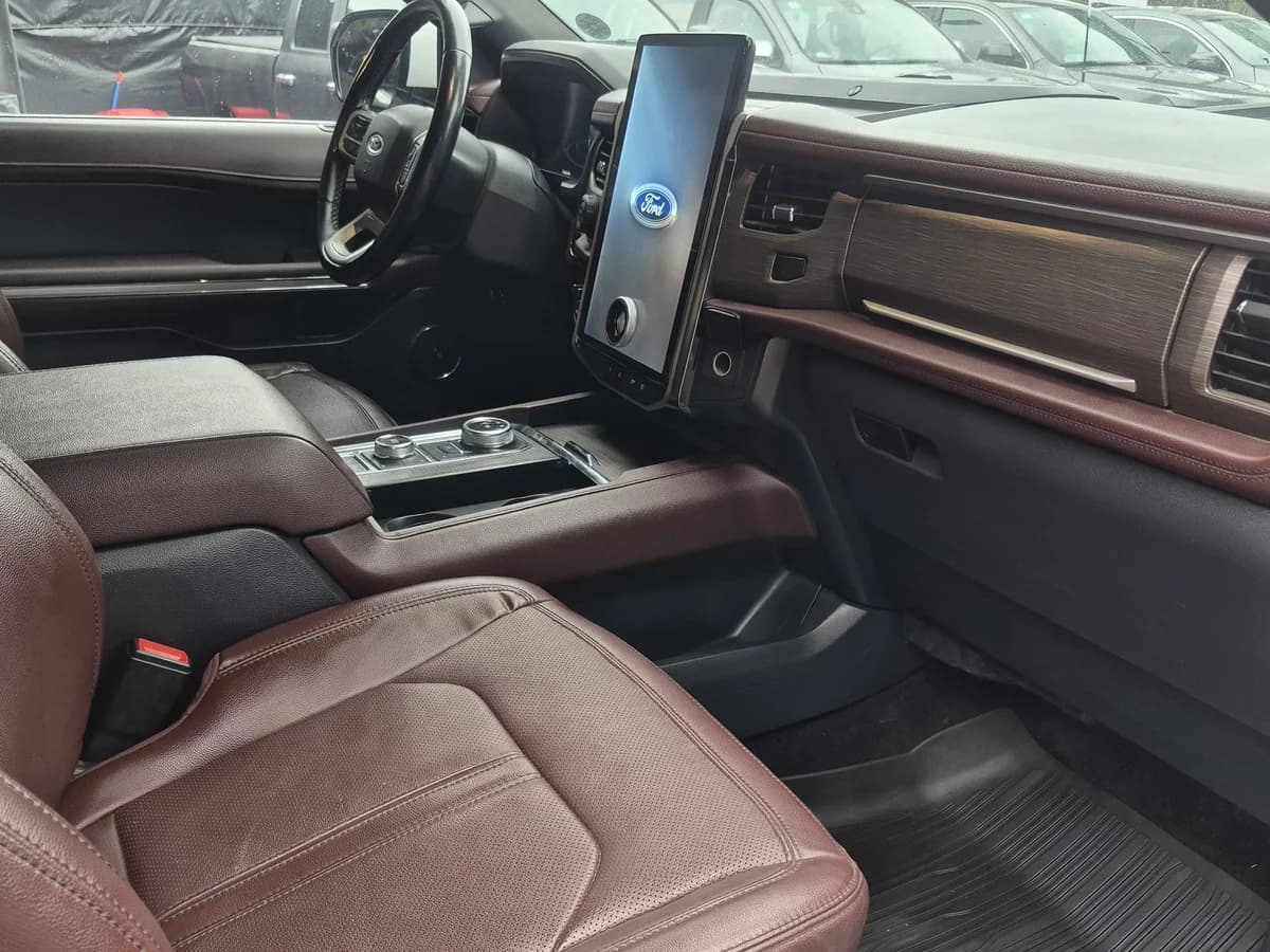 FORD EXPEDITION 4X4 3.5 AT Ltd 2023 - Imagen 12