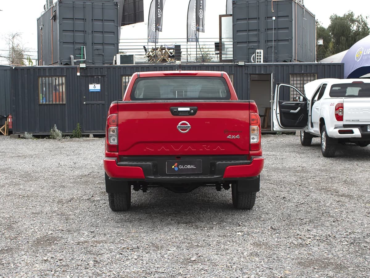 NISSAN Navara DOBLE CABINA 4X4 - Imagen 7
