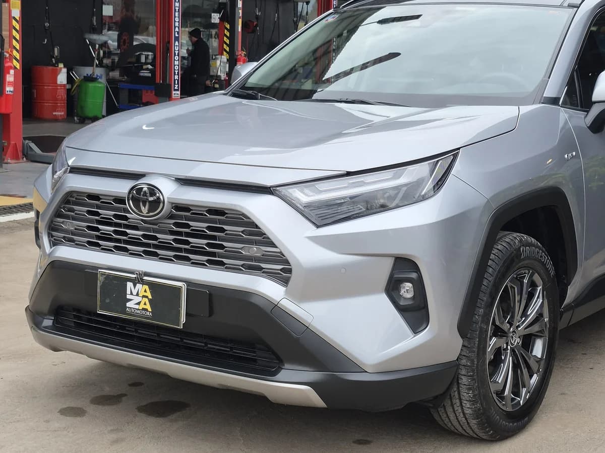 TOYOTA Rav4 2.5 LIMITED HYBRID 4X4 2025 - Imagen 4