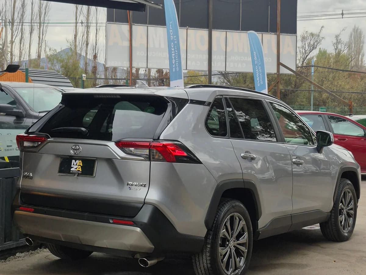 TOYOTA Rav4 2.5 LIMITED HYBRID 4X4 2025 - Imagen 6