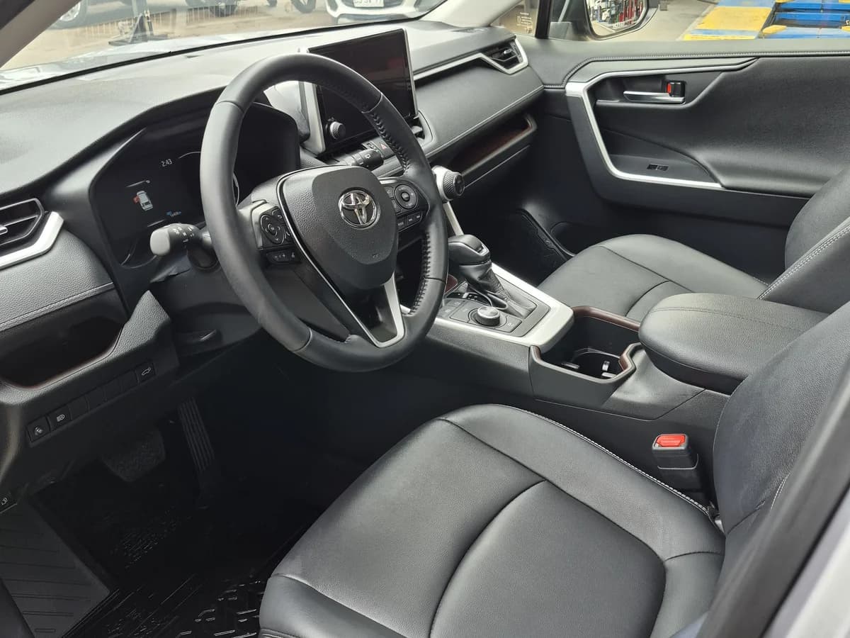 TOYOTA Rav4 2.5 LIMITED HYBRID 4X4 2025 - Imagen 22