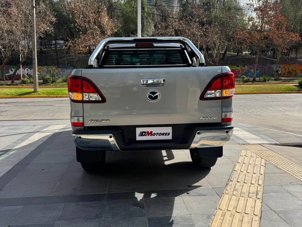 MAZDA Bt-50 2.2L 2021 - Imagen 5