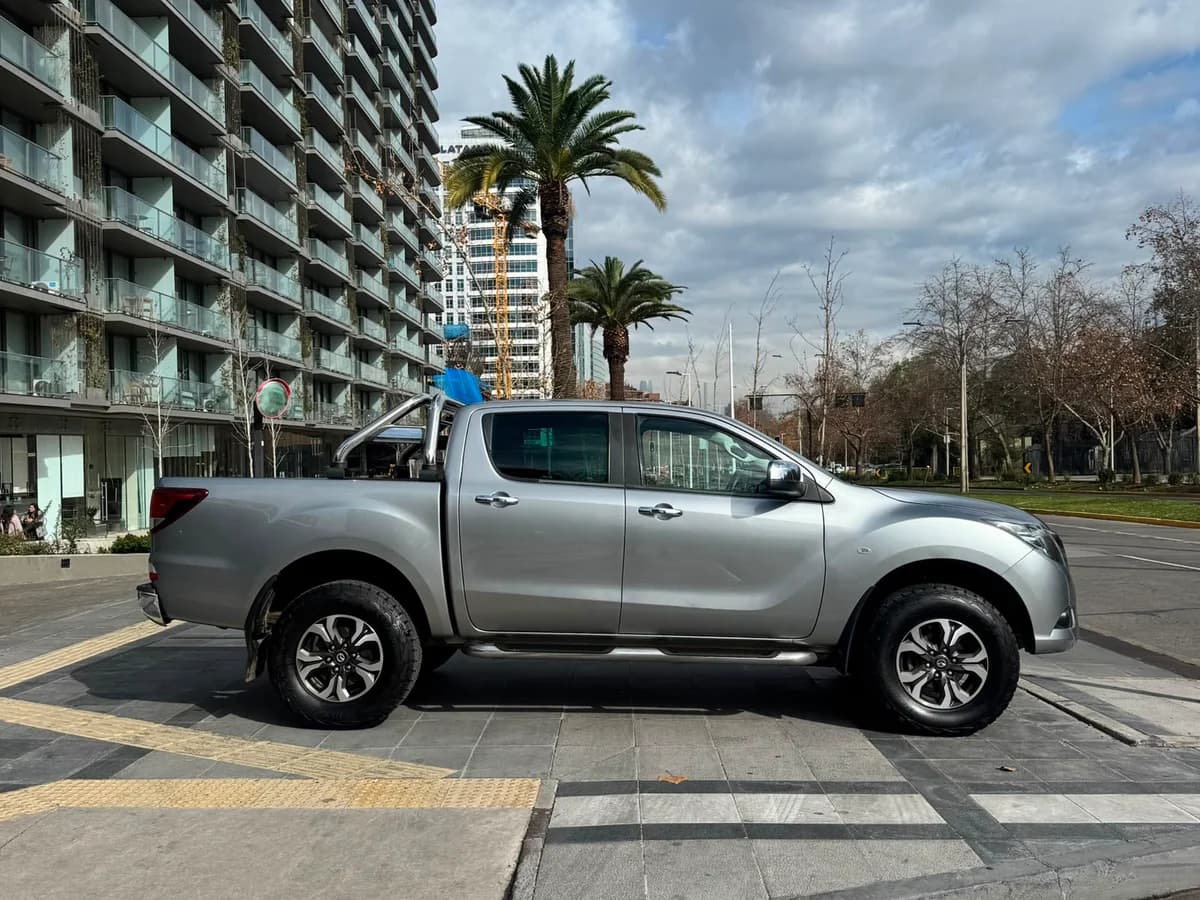 MAZDA Bt-50 2.2L 2021 - Imagen 7