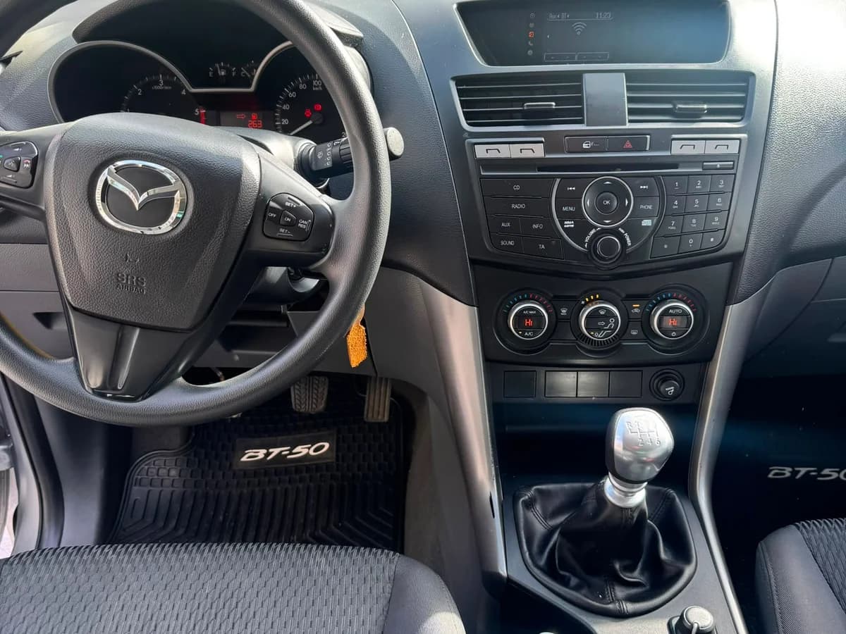 MAZDA Bt-50 2.2L 2021 - Imagen 9