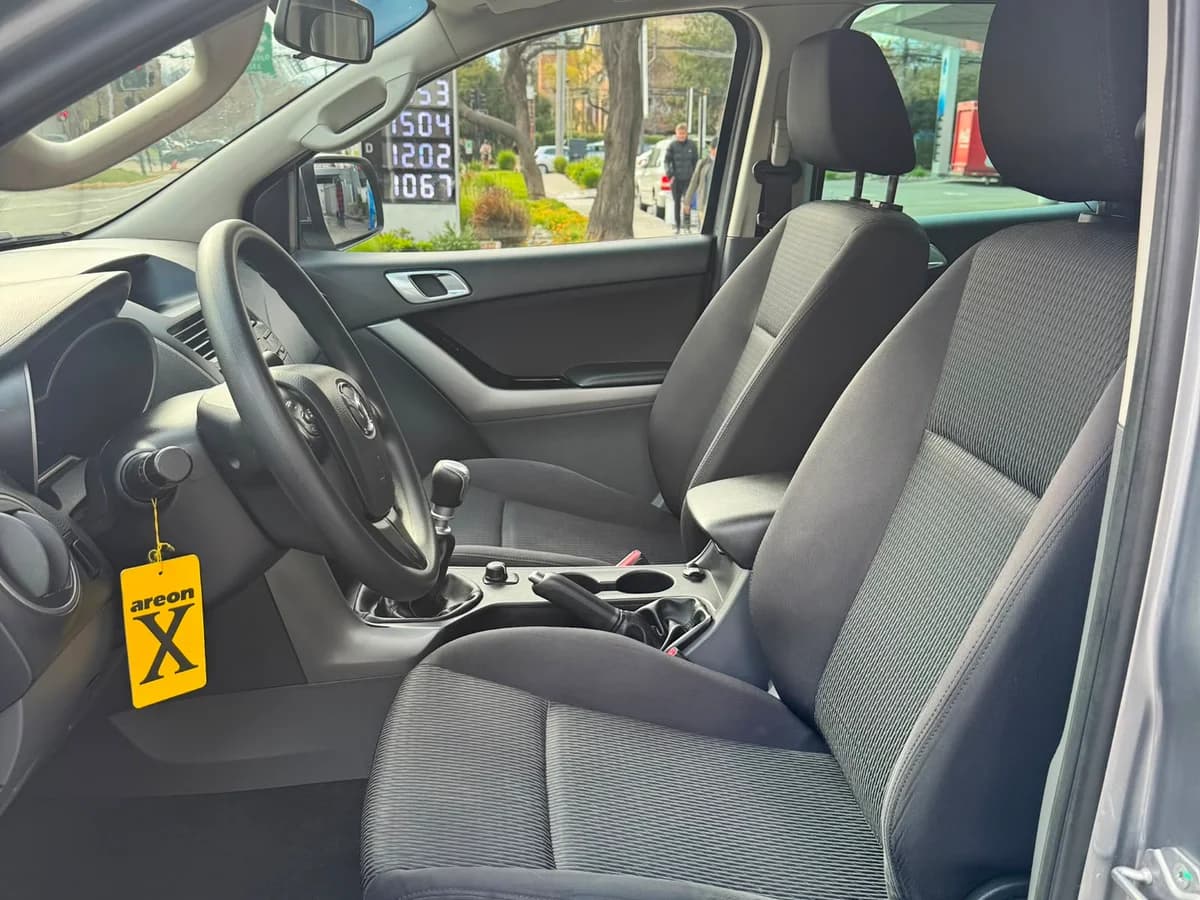 MAZDA Bt-50 2.2L 2021 - Imagen 11
