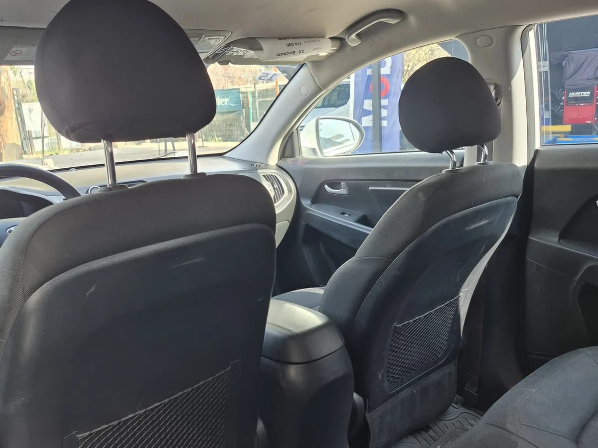 KIA Sportage LX 2.0 2013 - Imagen 8