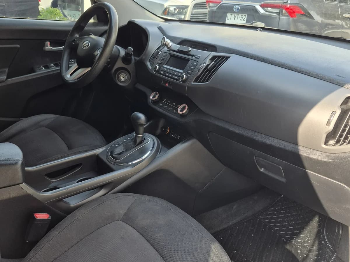 KIA Sportage LX 2.0 2013 - Imagen 9