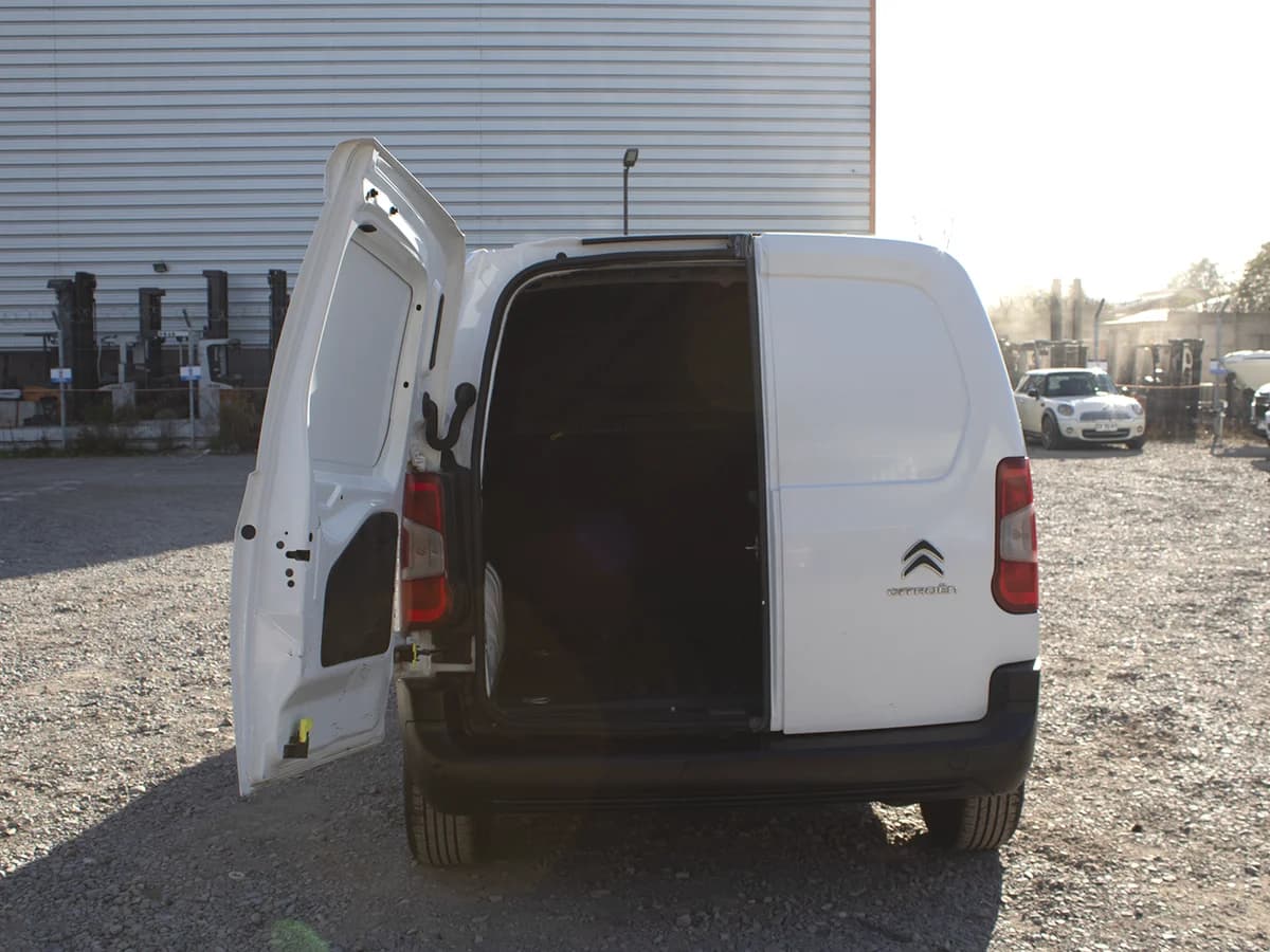 CITROEN Berlingo 1.5 BLUEHDI 2024 - Imagen 6