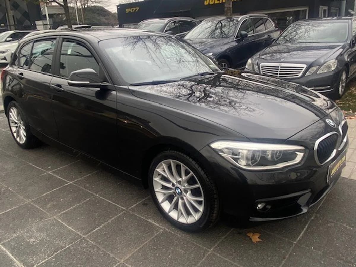 BMW 118I HB 5ptas autom 2020 - Imagen 3