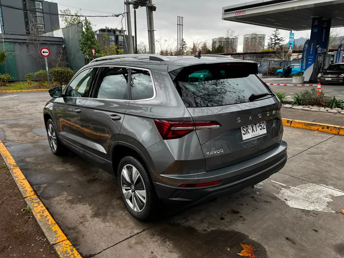 SKODA KAROQ 1.4L AT STYLE 4X2 AÑO 2023 - Imagen 6