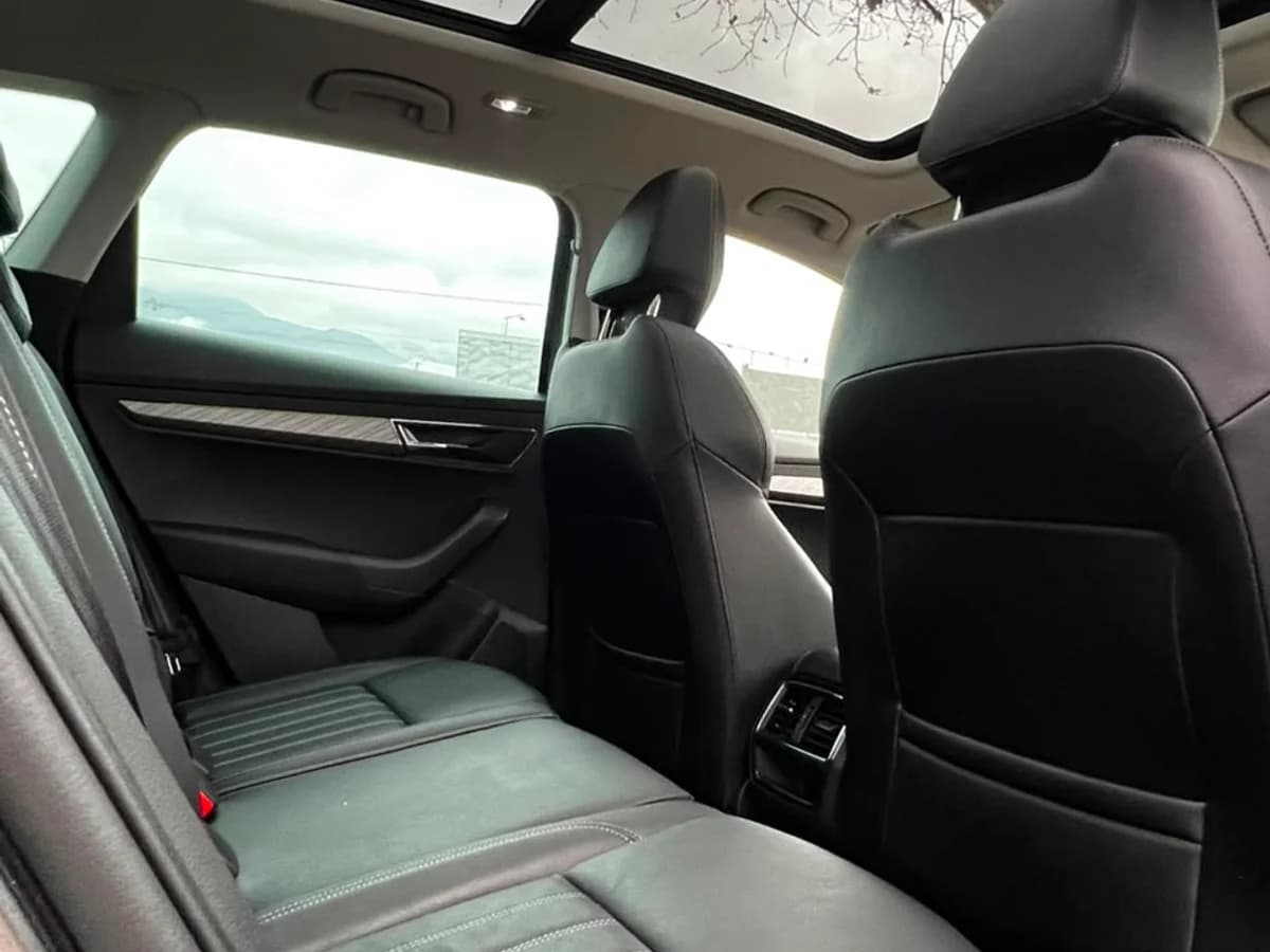 SKODA KAROQ 1.4L AT STYLE 4X2 AÑO 2023 - Imagen 11