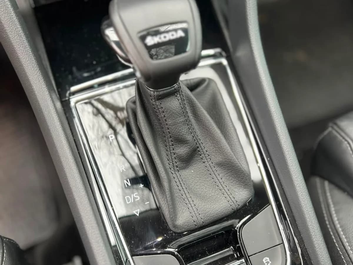 SKODA KAROQ 1.4L AT STYLE 4X2 AÑO 2023 - Imagen 20