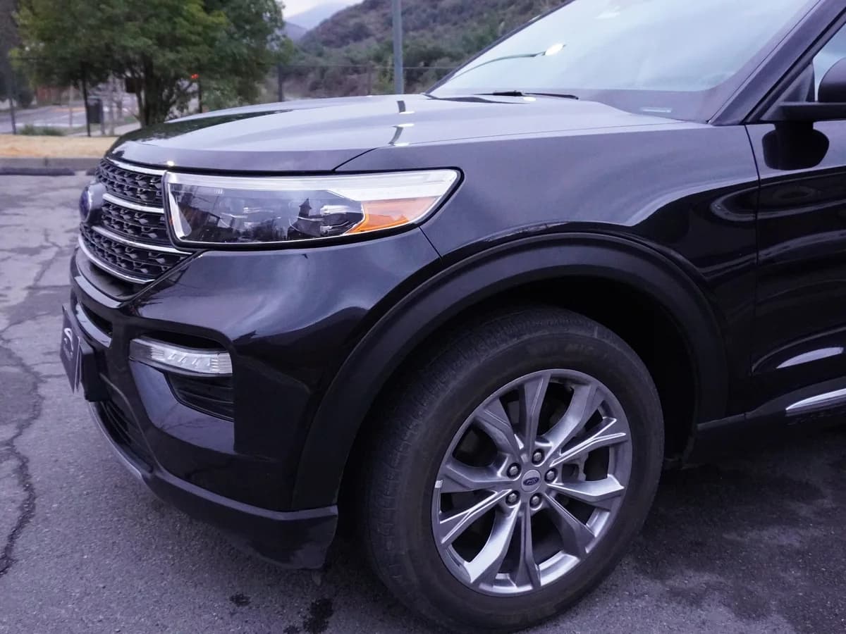 FORD Explorer XLT 4x4 año 2023 - Imagen 9