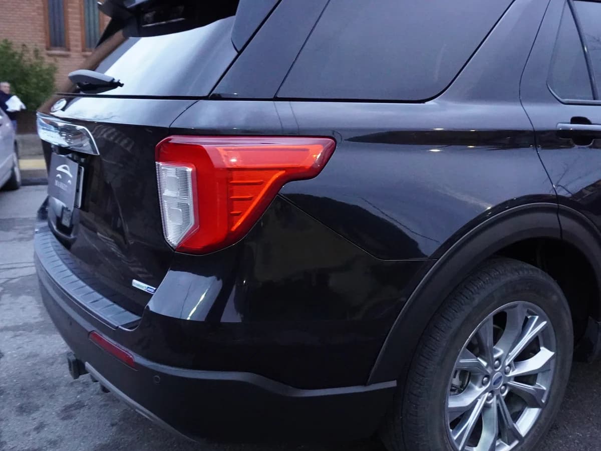 FORD Explorer XLT 4x4 año 2023 - Imagen 12