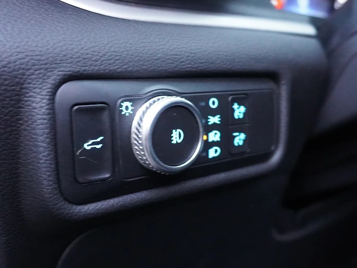 FORD Explorer XLT 4x4 año 2023 - Imagen 24