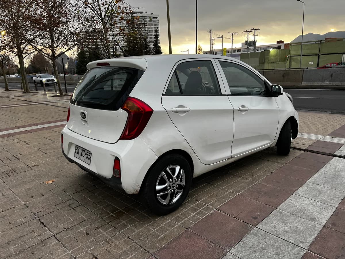 KIA Morning EX 1.0L MT5 AC año 2016 - Imagen 8
