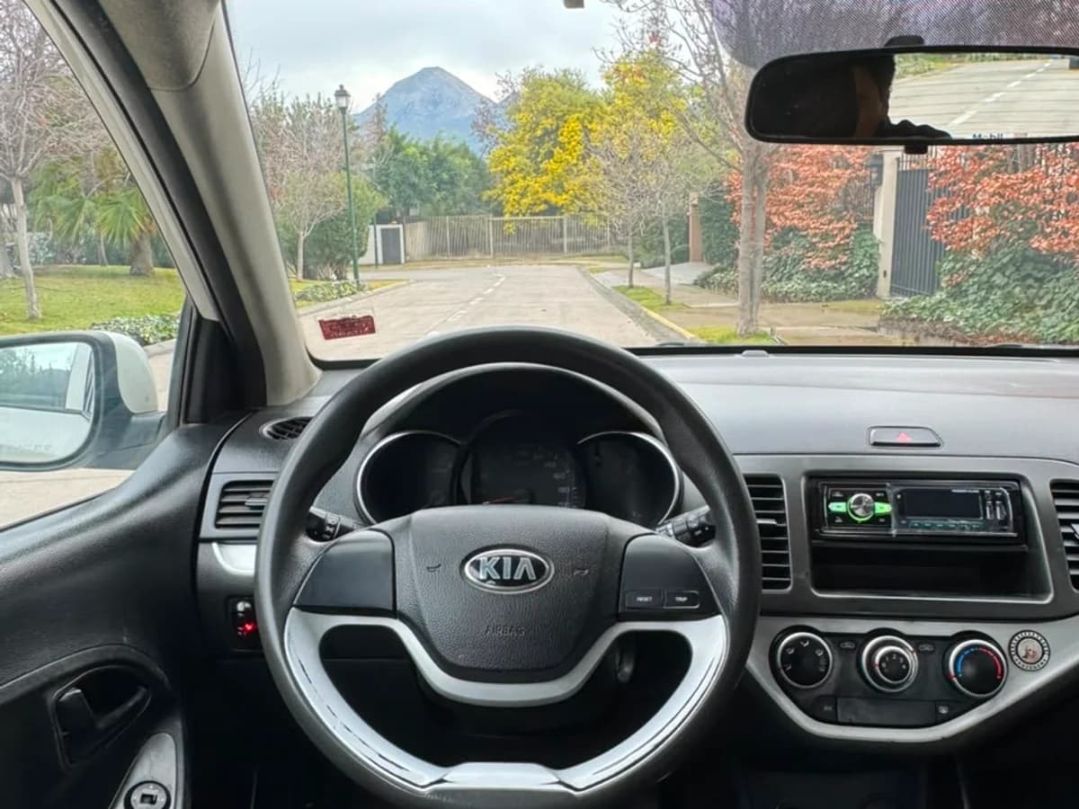 KIA Morning EX 1.0L MT5 AC año 2016 - Imagen 12