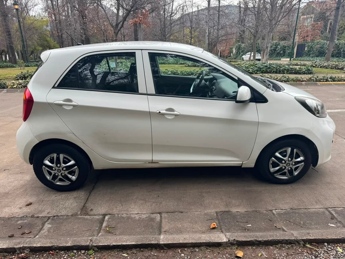 KIA Morning EX 1.0L MT5 AC año 2016 - Imagen 9