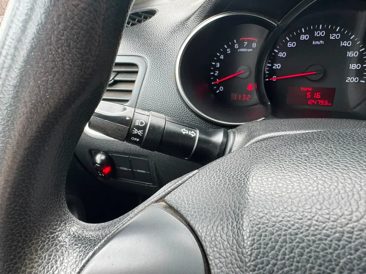 KIA Morning EX 1.0L MT5 AC año 2016 - Imagen 13