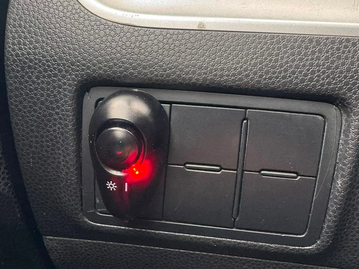 KIA Morning EX 1.0L MT5 AC año 2016 - Imagen 16