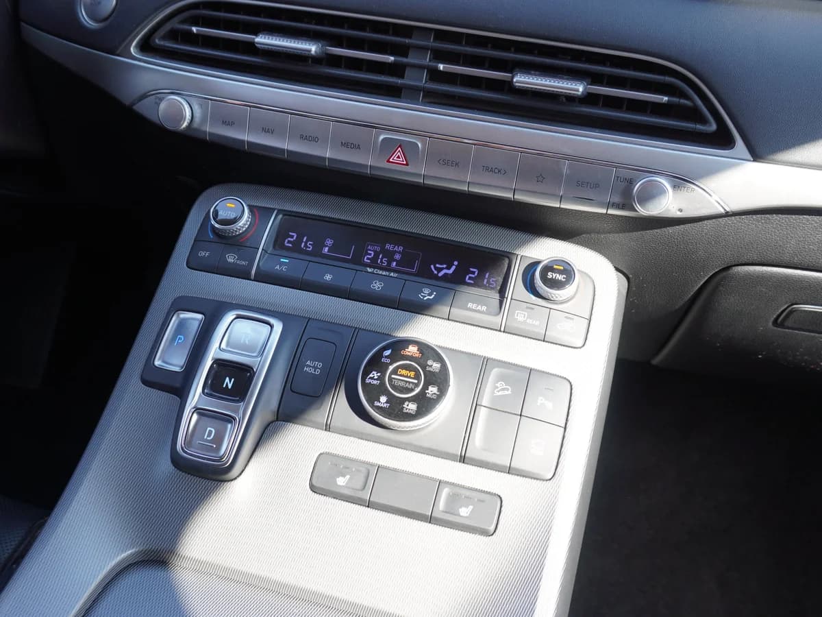 Hyundai Palisade Premium LX2 3.5L 4x4 año 2021 - Imagen 28