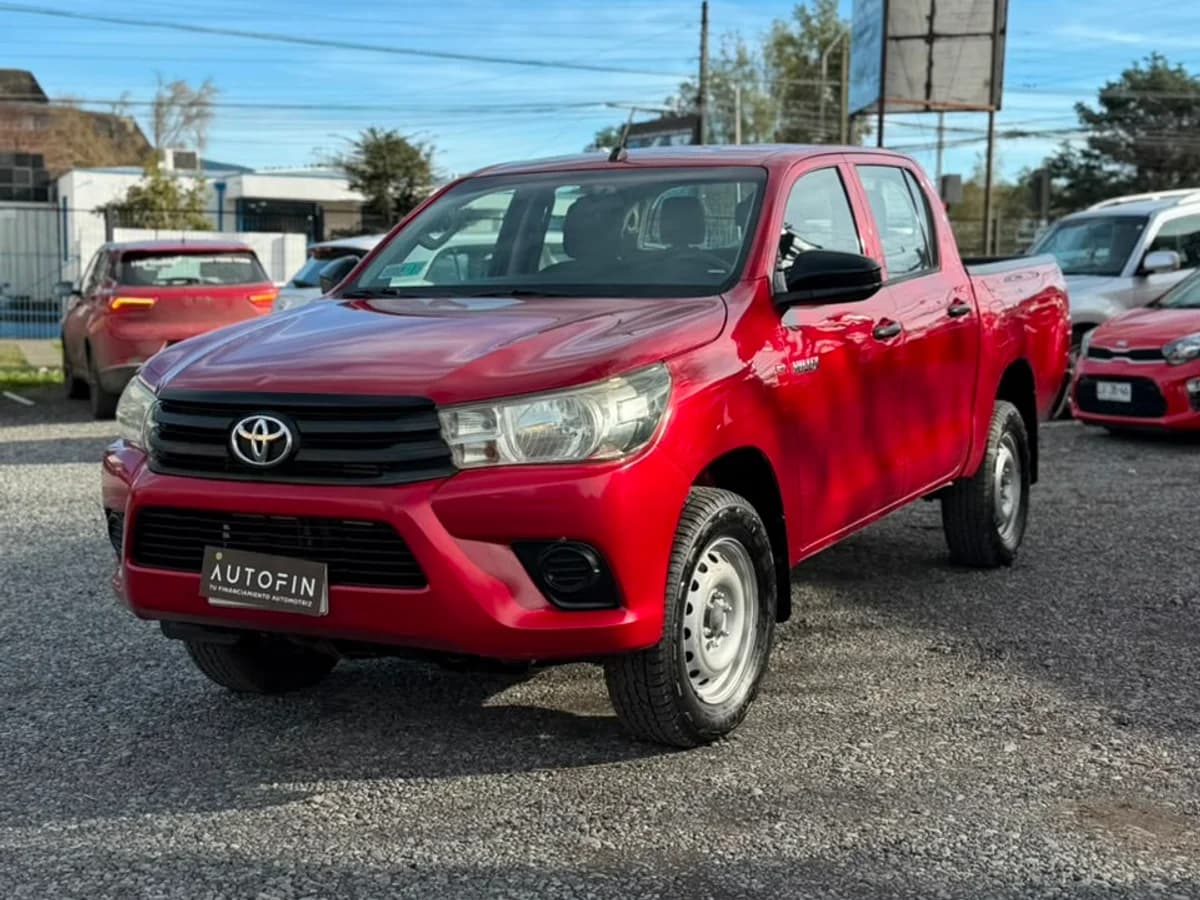TOYOTA Hilux DCAB MT 4X4 2.4 2023 - Imagen 12