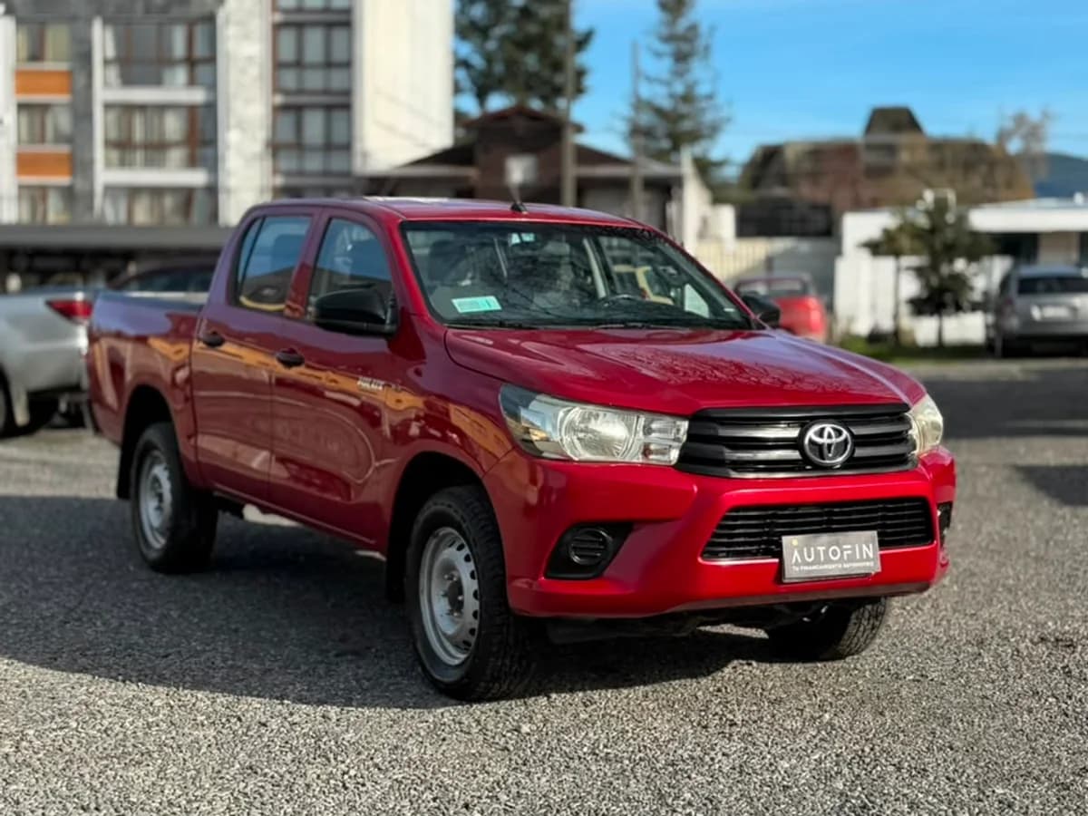 TOYOTA Hilux DCAB MT 4X4 2.4 2023 - Imagen 18