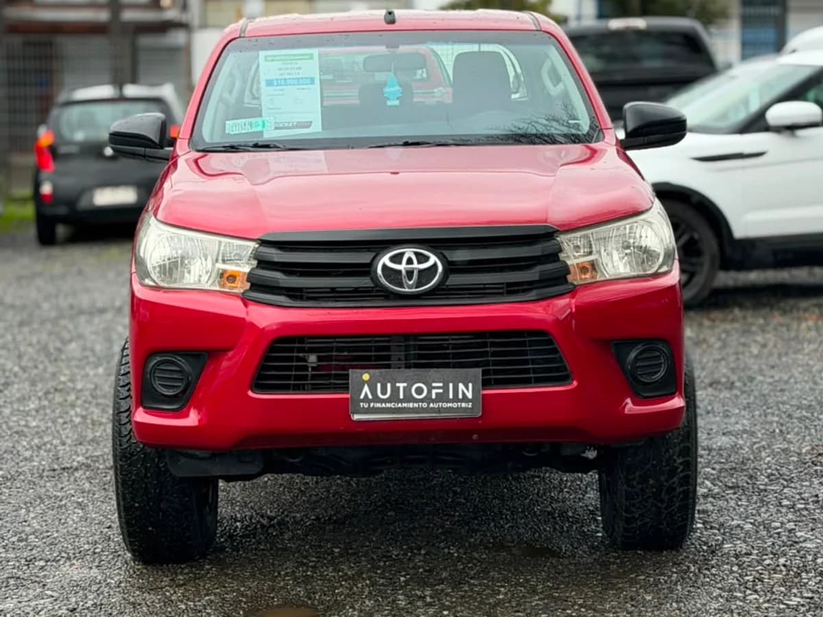TOYOTA Hilux DCAB MT 4X4 2.4 2023 - Imagen 17