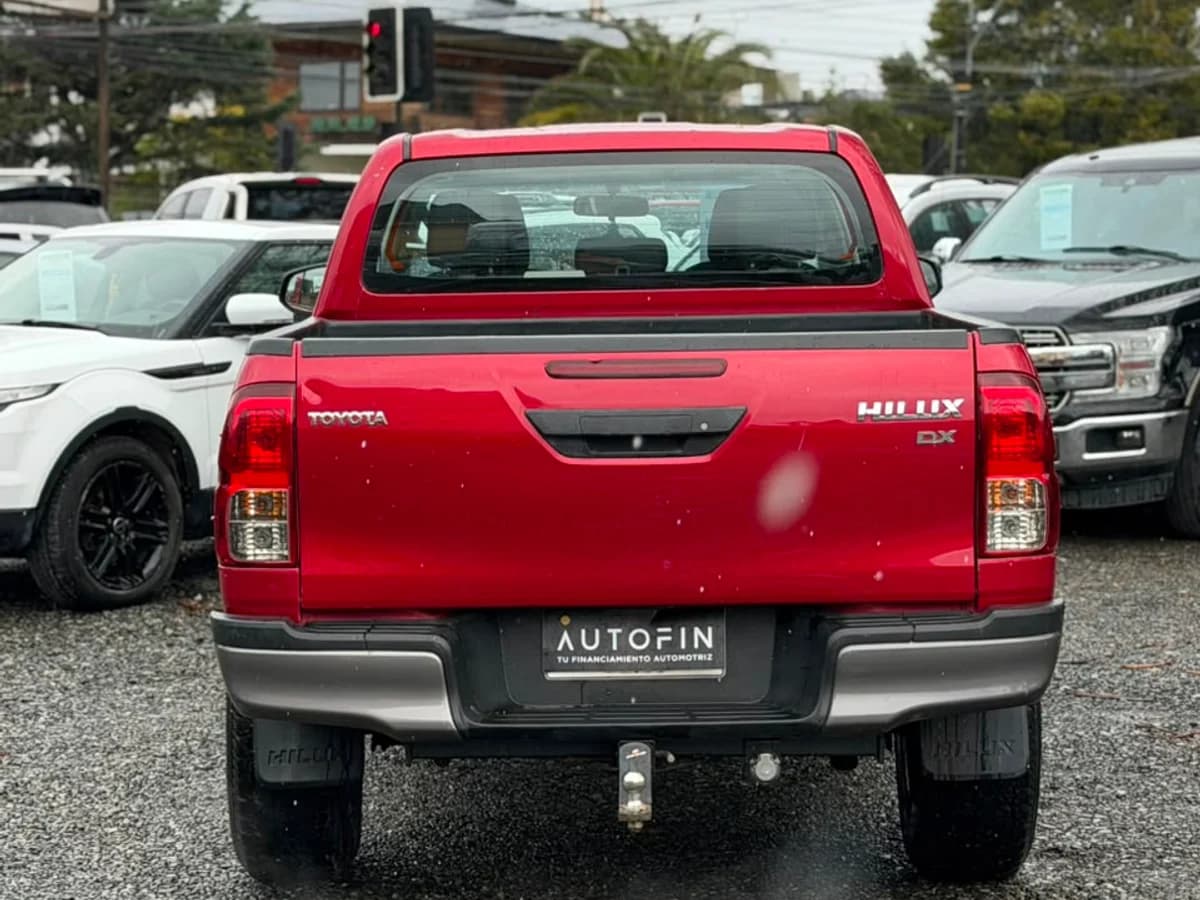 TOYOTA Hilux DCAB MT 4X4 2.4 2023 - Imagen 20
