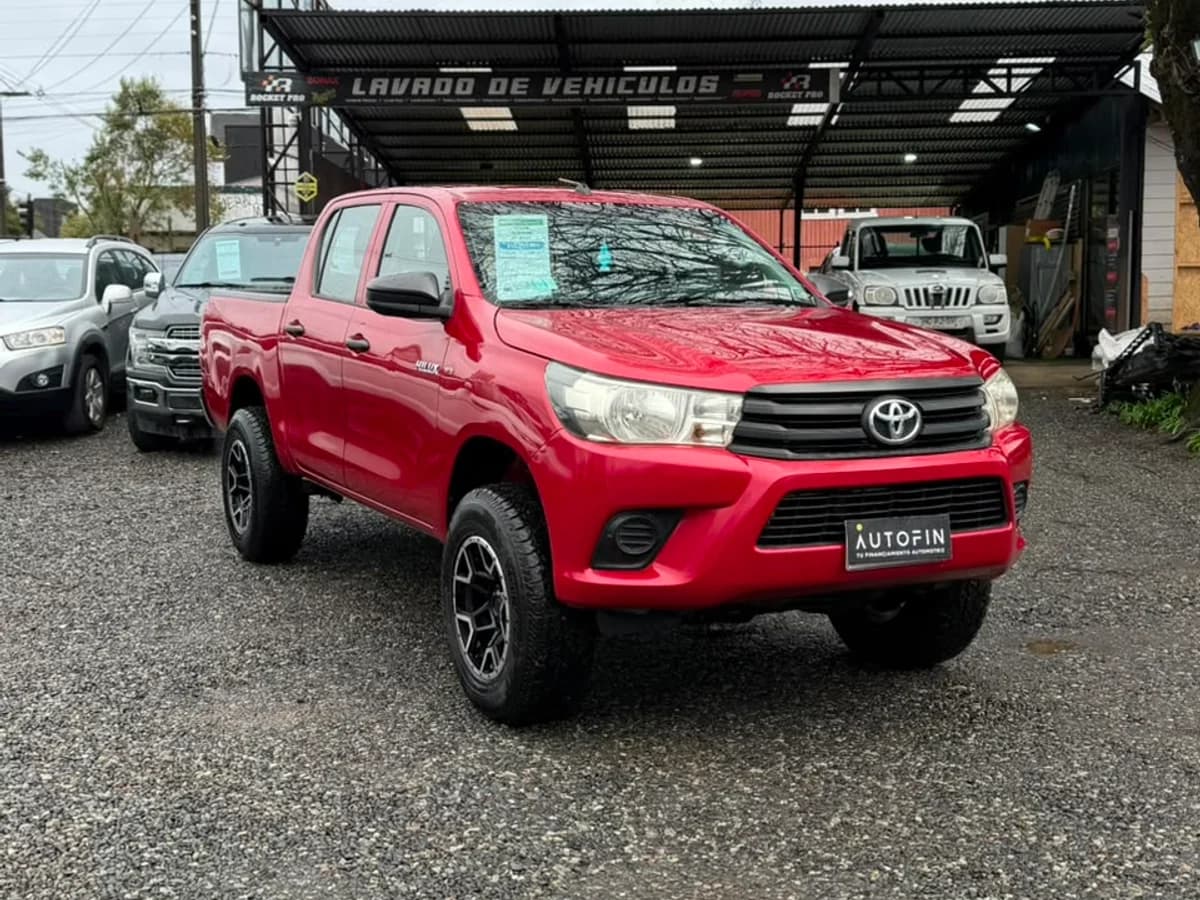 TOYOTA Hilux DCAB MT 4X4 2.4 2023 - Imagen 1