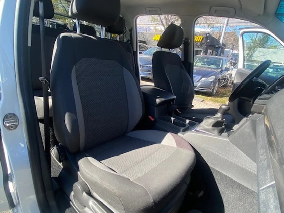 VOLKSWAGEN AMAROK TDI Trendline 2.0 2022 - Imagen 12