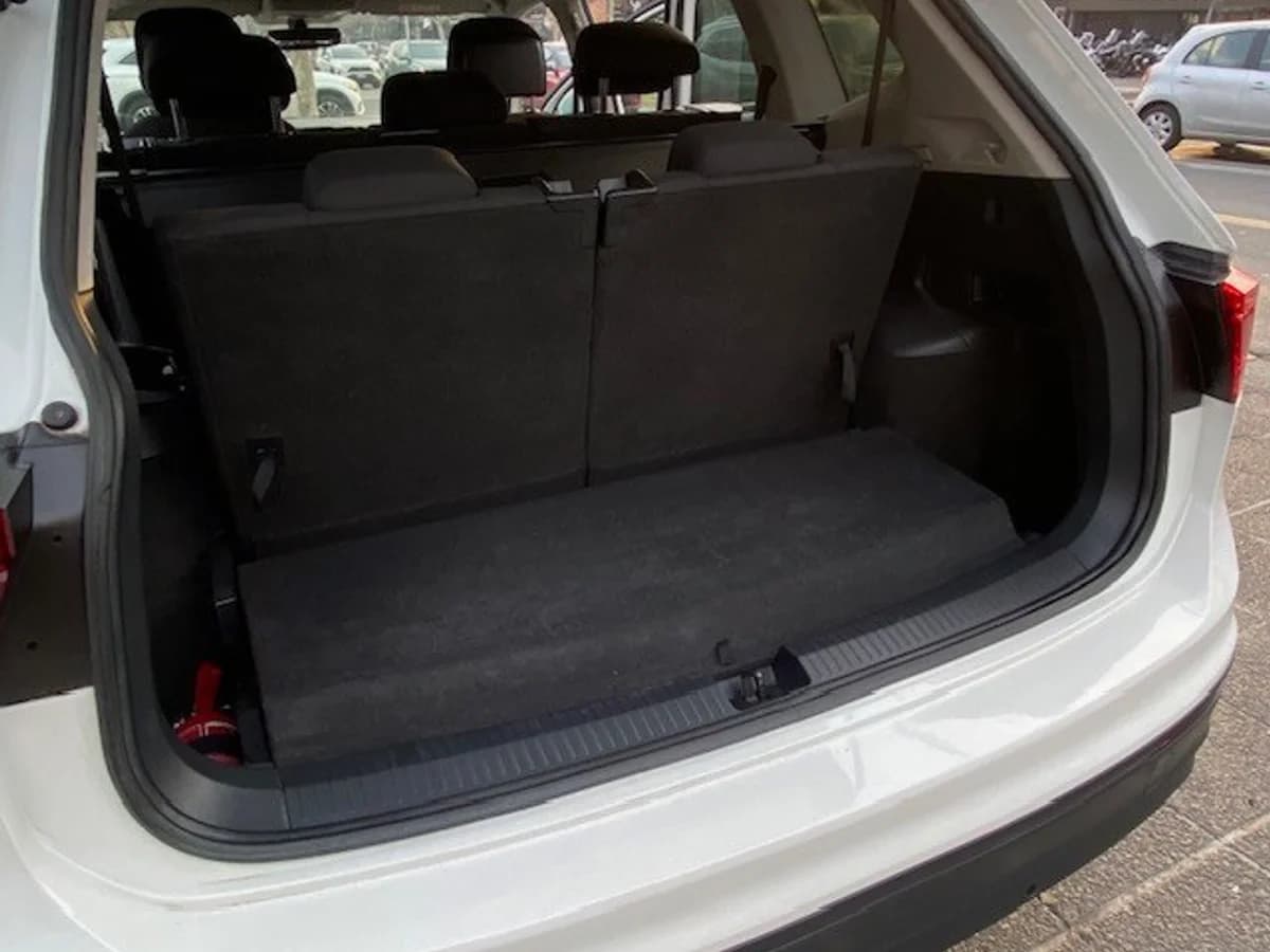 VOLKSWAGEN TIGUAN 4x4 2.0 At. 2019 - Imagen 24