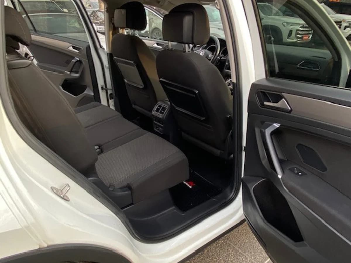 VOLKSWAGEN TIGUAN 4x4 2.0 At. 2019 - Imagen 15