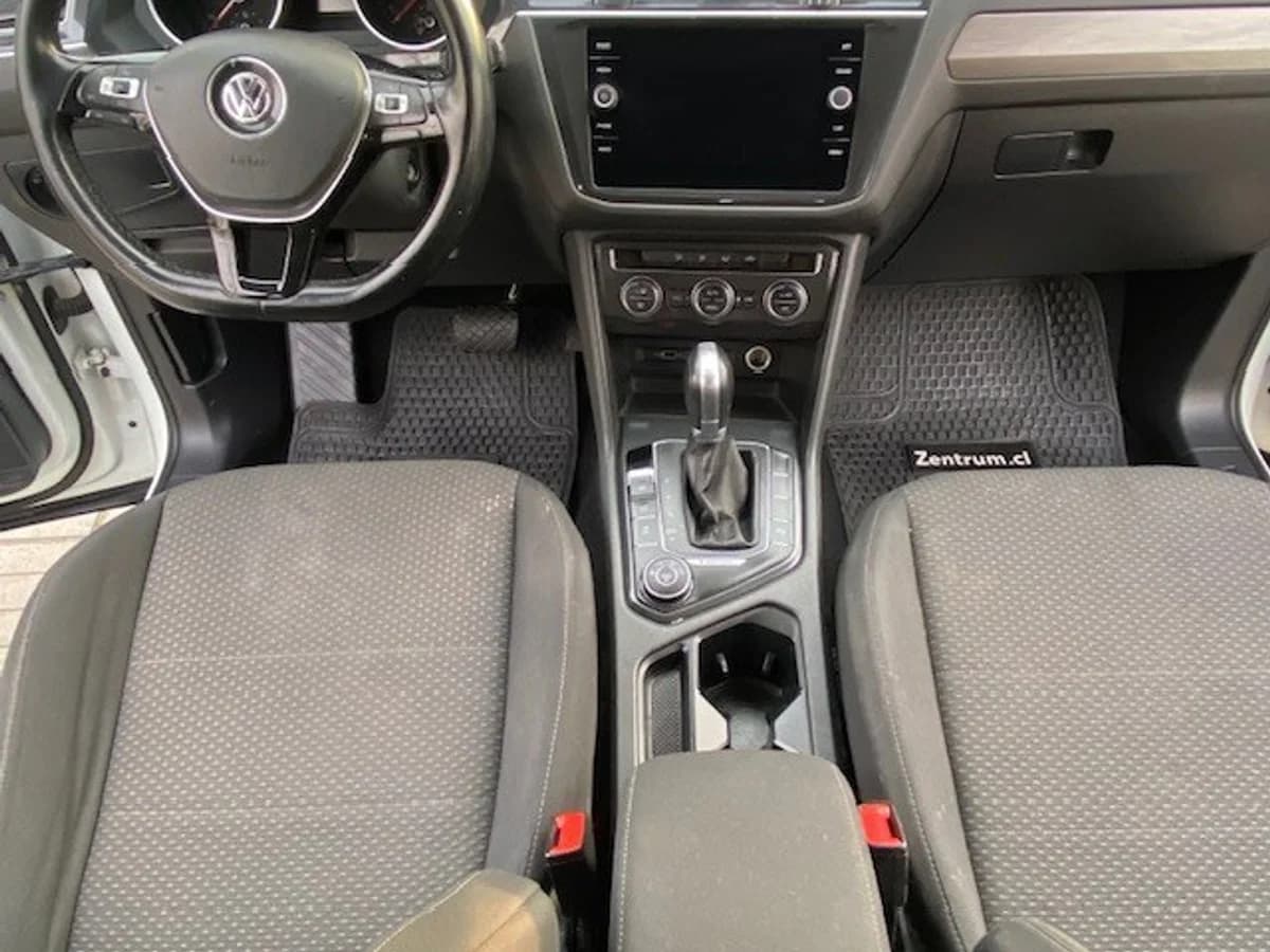 VOLKSWAGEN TIGUAN 4x4 2.0 At. 2019 - Imagen 21
