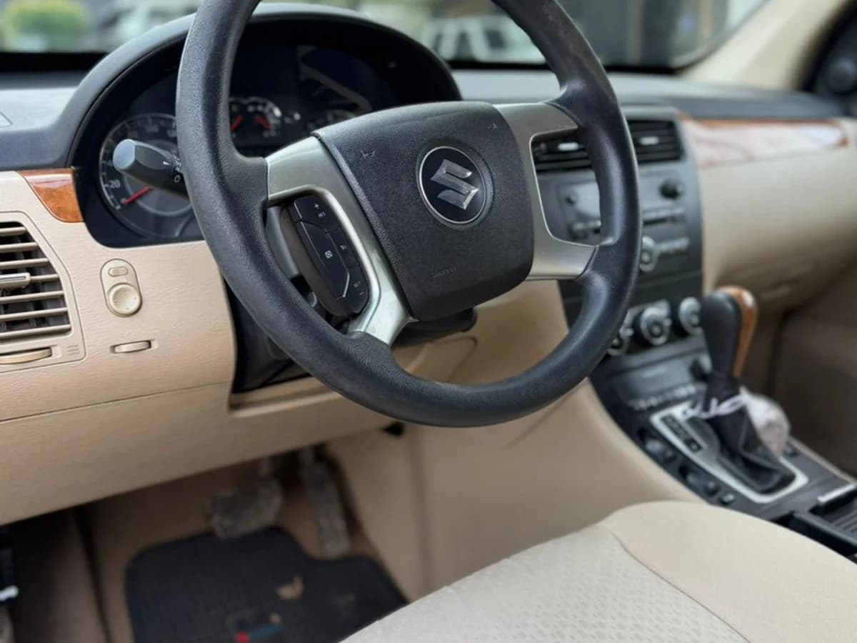 SUZUKI XL7 GLX 1.5 3.6 2008 - Imagen 16