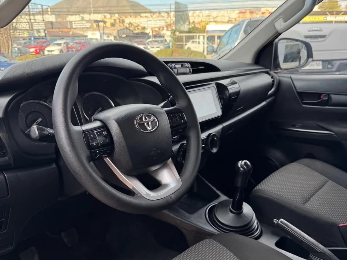 TOYOTA Hilux 2.4 2022 - Imagen 6