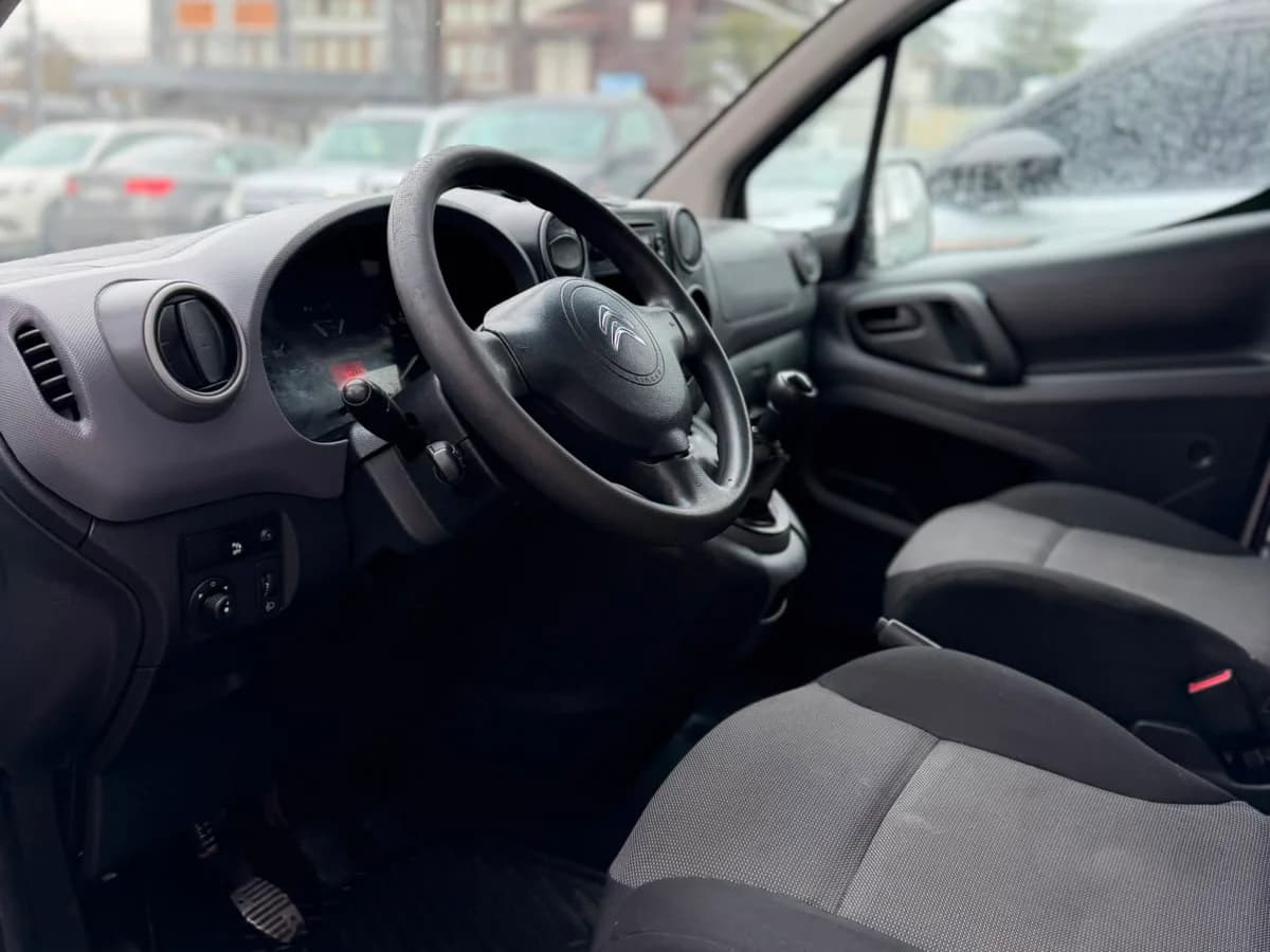 CITROEN Berlingo B9 HDI 1.6 2018 - Imagen 23