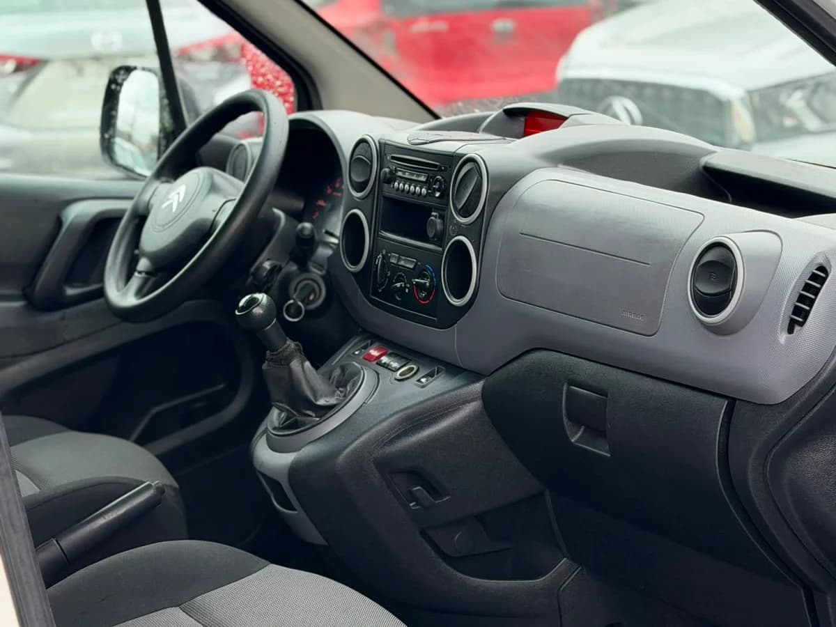 CITROEN Berlingo B9 HDI 1.6 2018 - Imagen 25