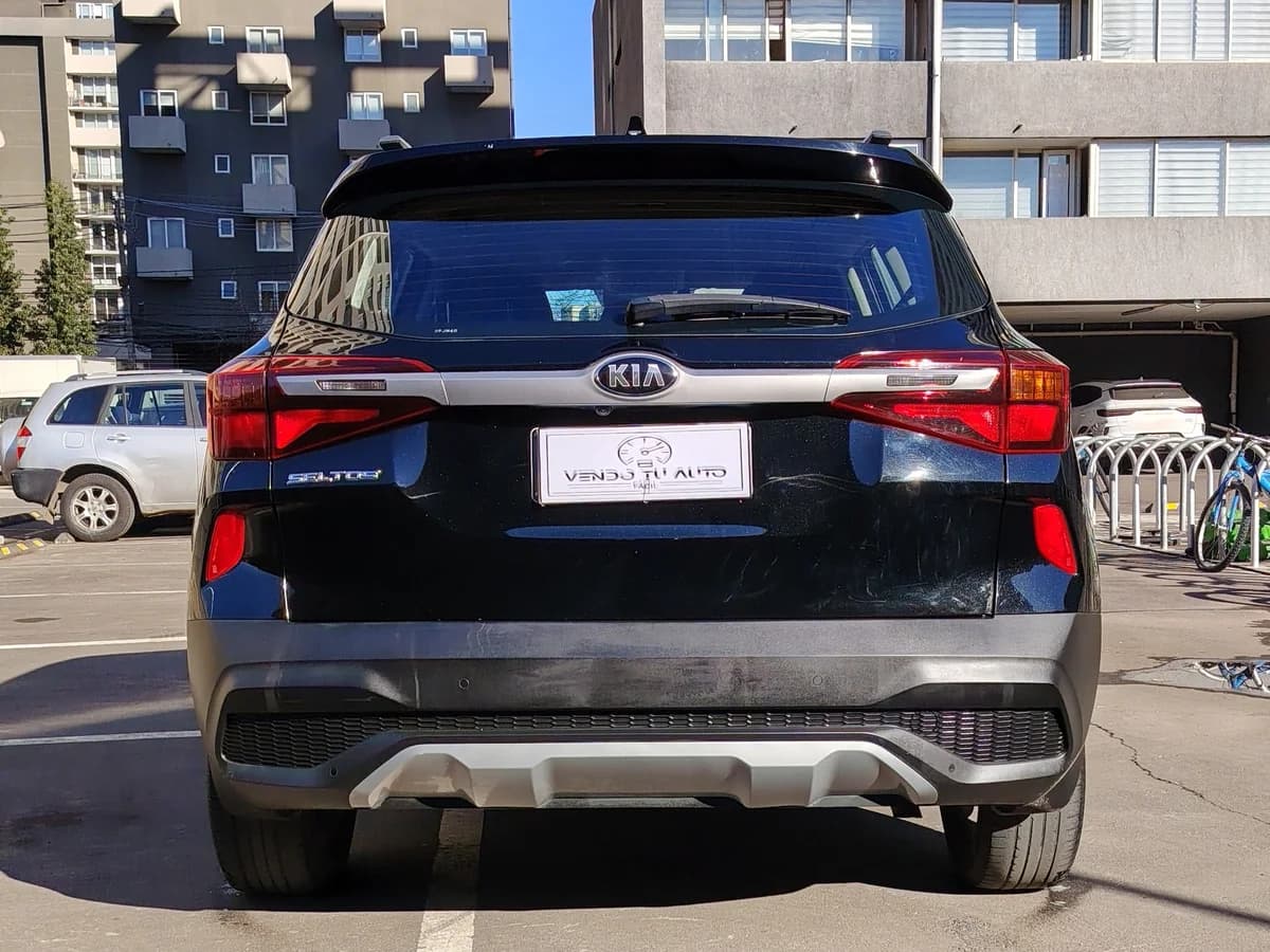 KIA Seltos MPI 6MT 1.6 2021 - Imagen 8
