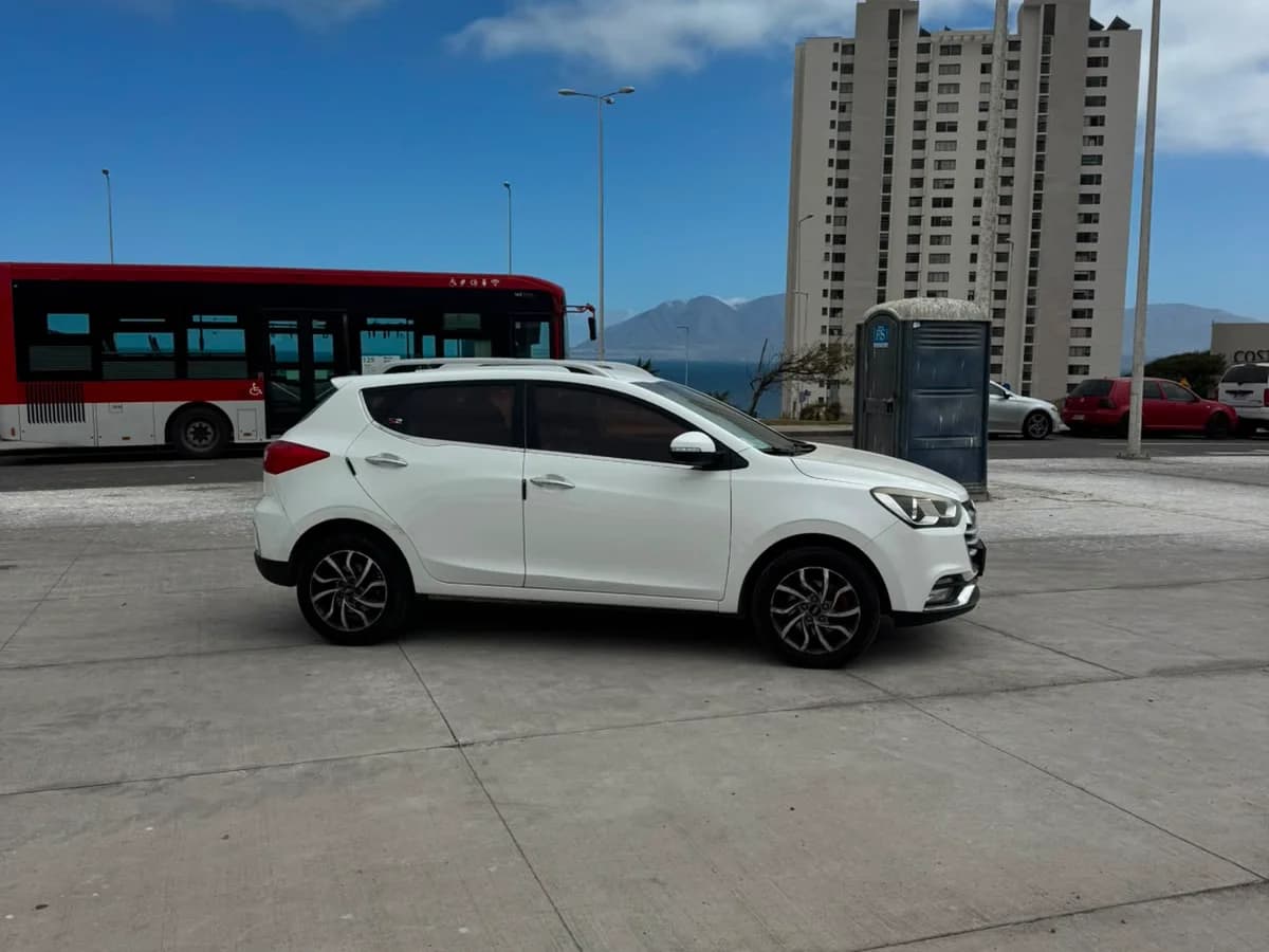 JAC S2 CE 1.5 HB 2020 - Imagen 4