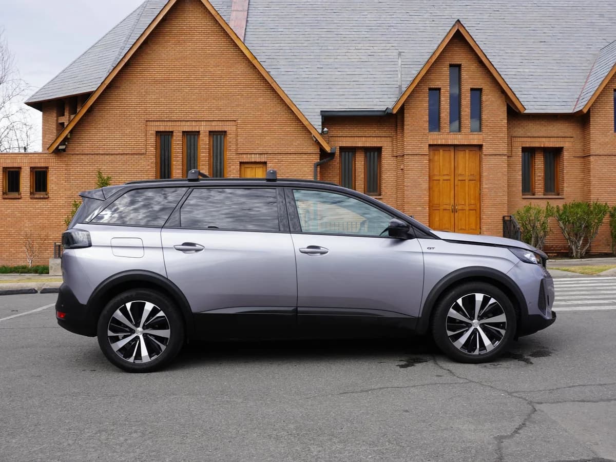 Peugeot 5008 Blue HDI 130 1.5 Año 2023 - Imagen 4