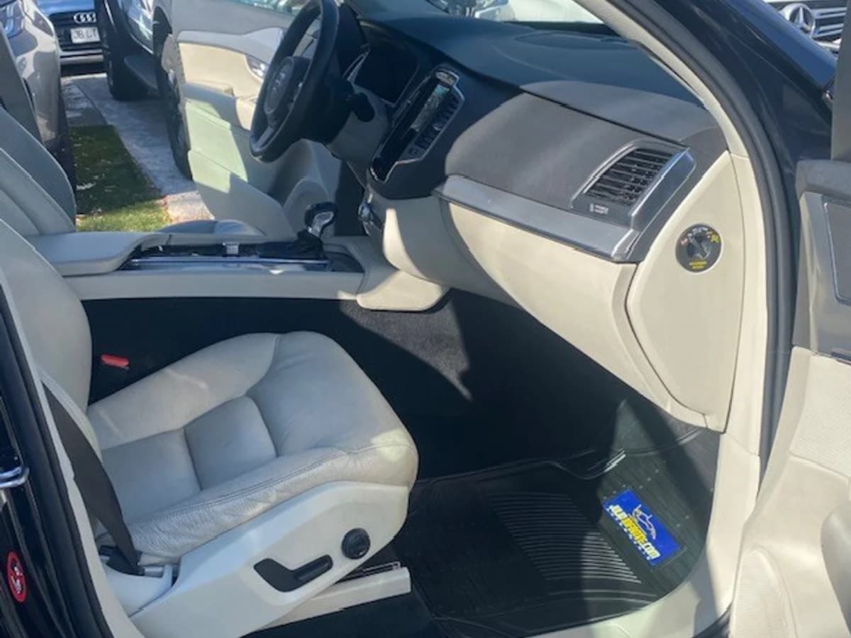 VOLVO XC90 T5 2.0 Kinetic 2016 - Imagen 16