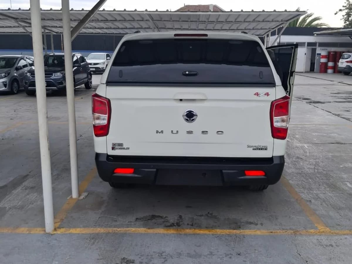 SSANGYONG Musso 2.2 TD LIMITED PLUS DIESEL 2WD AT6 2025 - Imagen 9
