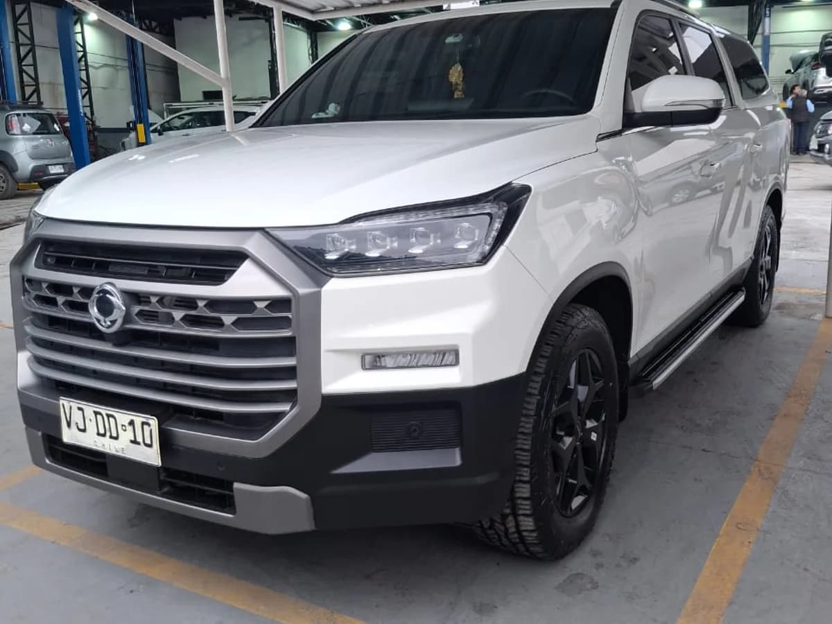 SSANGYONG Musso 2.2 TD LIMITED PLUS DIESEL 2WD AT6 2025 - Imagen 16