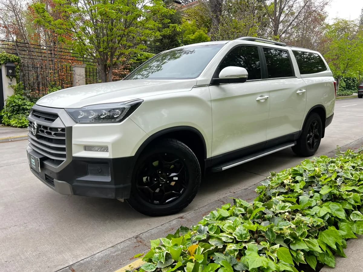 SSANGYONG Musso 2.2 TD LIMITED PLUS DIESEL 4WD AT6 2025 - Imagen 4
