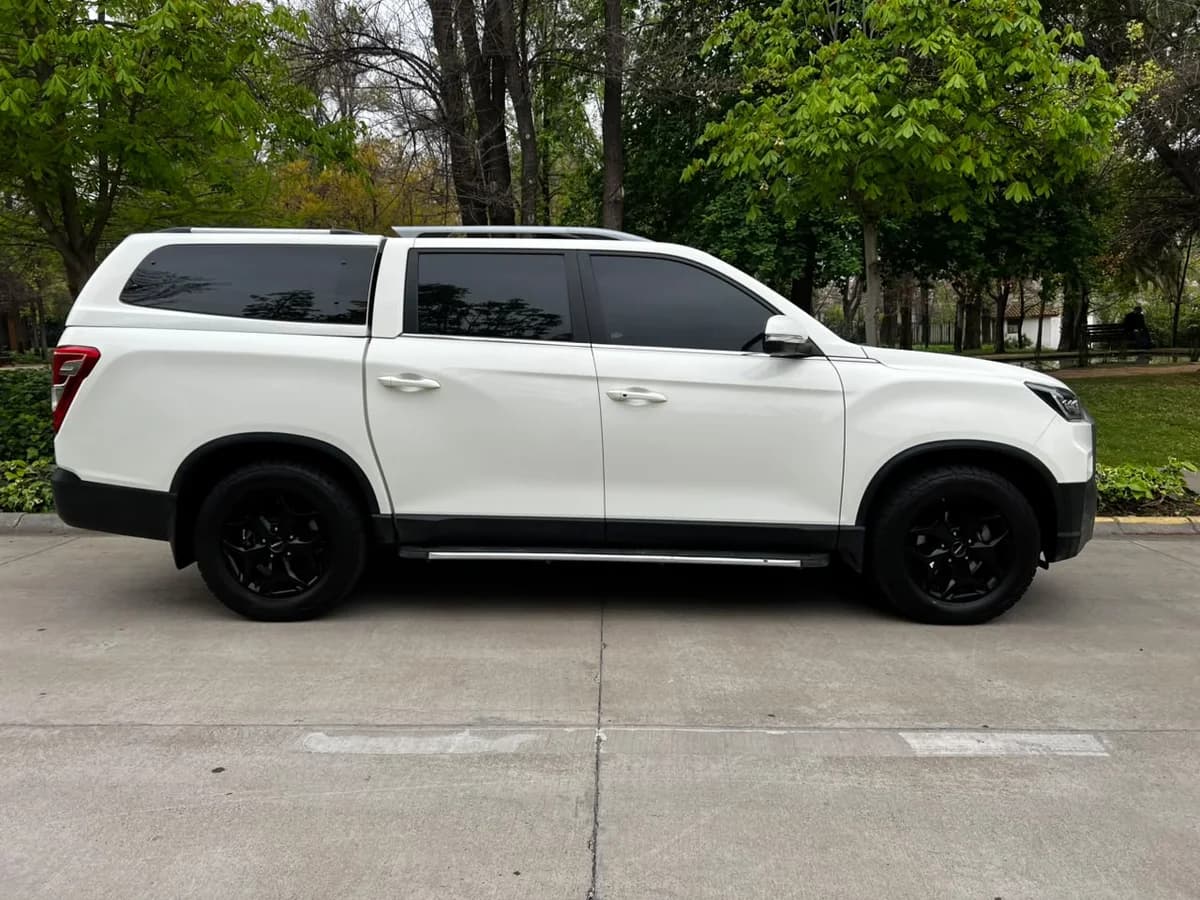 SSANGYONG Musso 2.2 TD LIMITED PLUS DIESEL 4WD AT6 2025 - Imagen 14