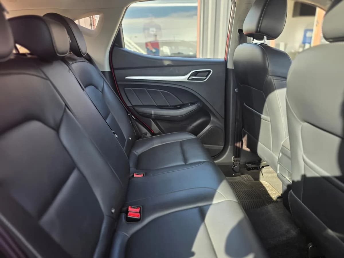 MG Zs 1.5 2023 - Imagen 5